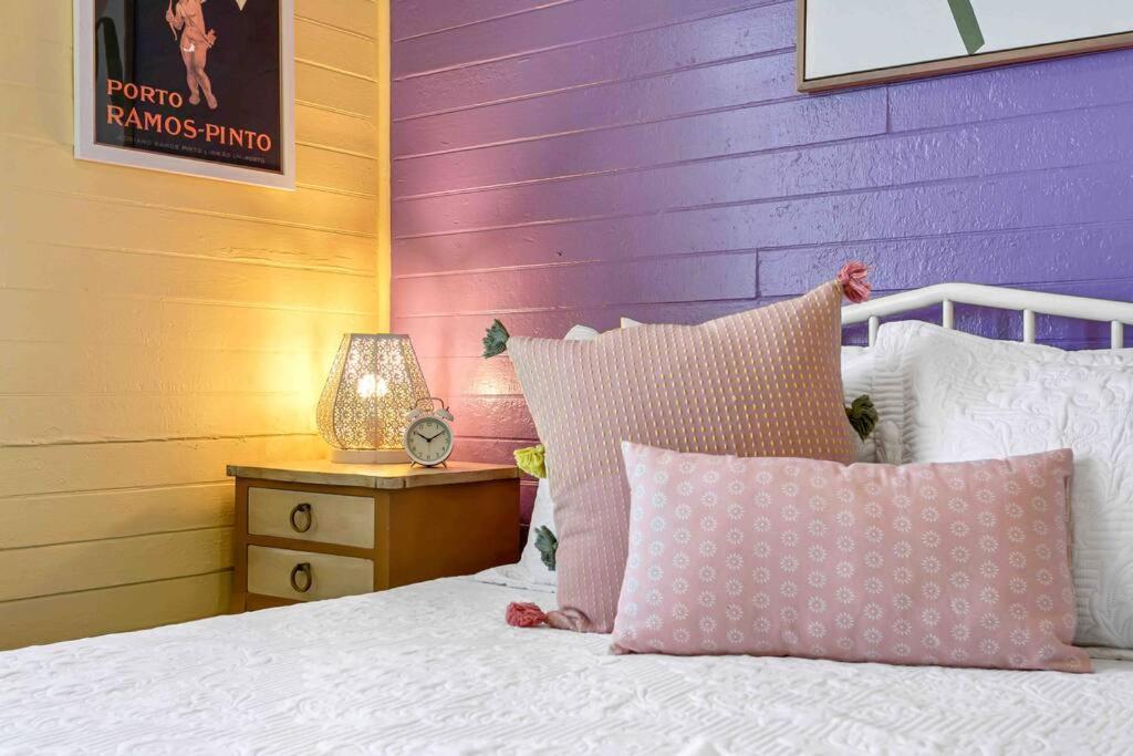 Friends Airbnb Themed 2Bed 2Bath Walkable To All Of Ybor Tampa Exterior photo